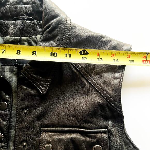 Burberry London Women’s Black 100% Italian Buffalo Leather Button-Up Vest Sz 6 - Picture 12 of 16